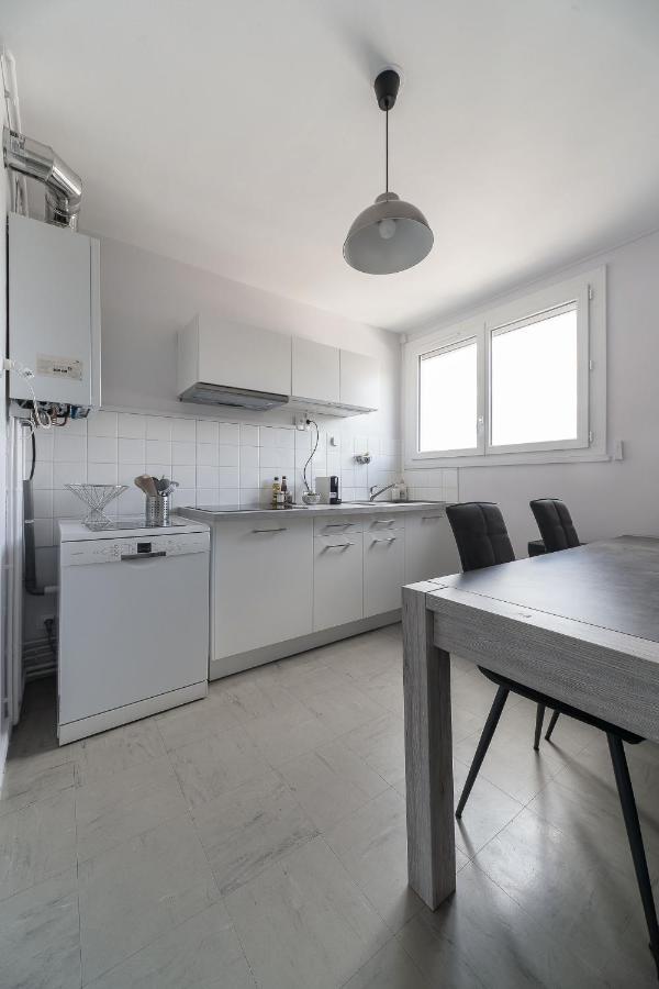 Le Raymond - Appartement Proche Du Centre Sportif, Des Rives De L'Allier Et Du Centre-Ville - Parking Vichy Exteriér fotografie